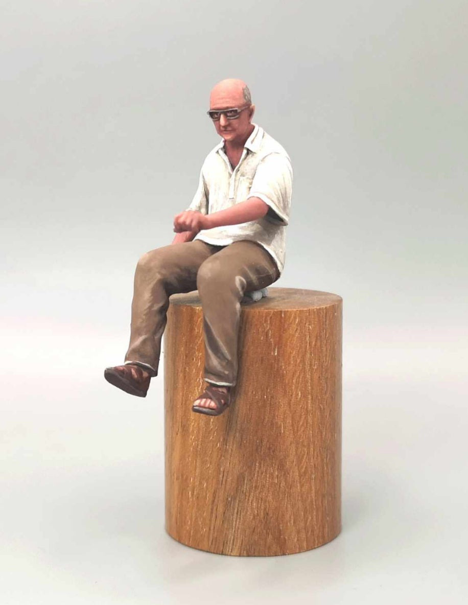 Ron Seated - 1/24th Scale (75mm Scale) - KFS-411/412