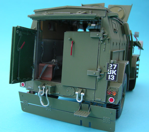 TQ-FV1611 4x4 Humber Pig MK2 Internal Security APC - 1/24th Scale KFS-148 (FV1611)