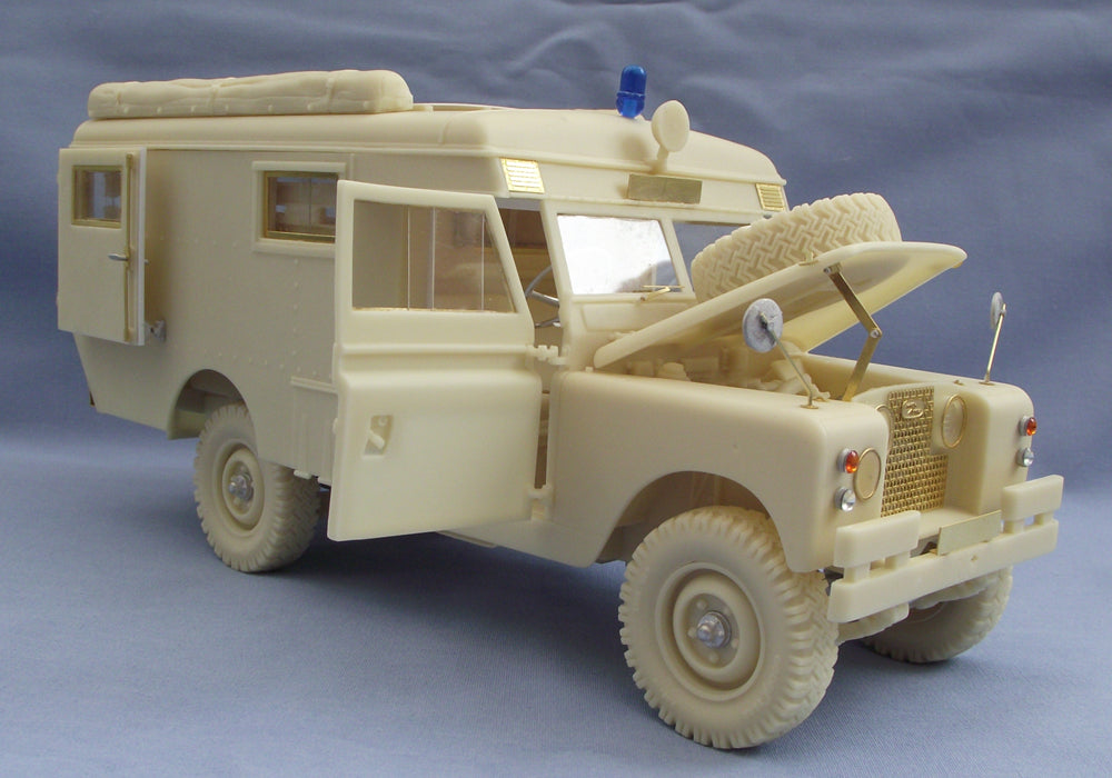 British Army RAMC Series 2A Ambulance (4x4 Truck) - 1/24th Scale - KFS-315 (TQ228)