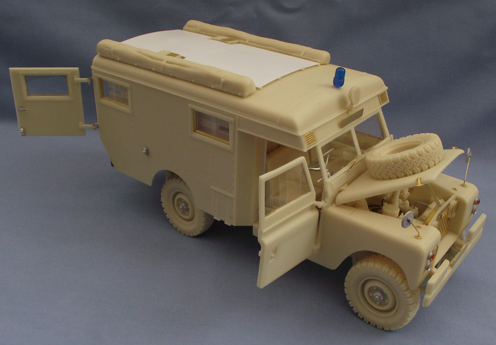 British Army RAMC Series 2A Ambulance (4x4 Truck) - 1/24th Scale - KFS-315 (TQ228)